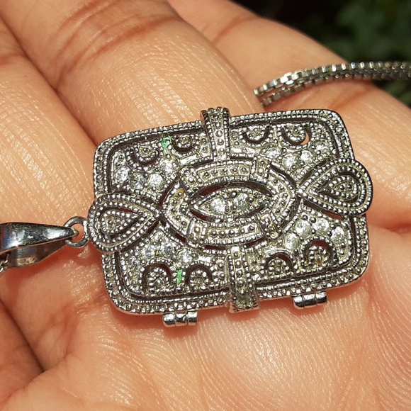 925 Diamond Locket Pendant with Chain. 16" Chain, 1.25" Locket. - Picture 4 of 4
